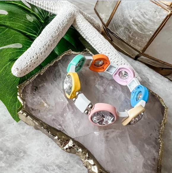 NEW Plunder Lilibet Large 7" Multi-Color Stretch Bracelet - Picture 2 of 5